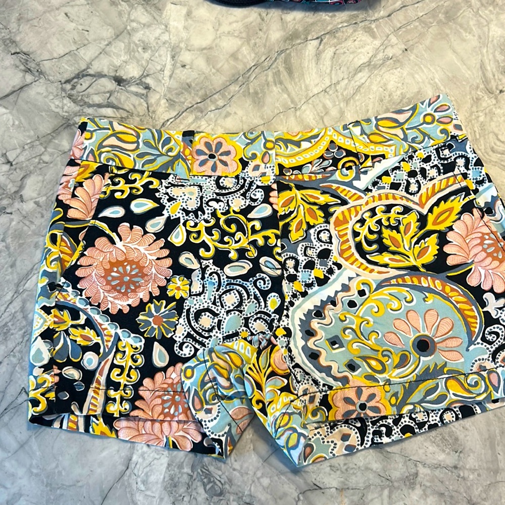 LOFT 4” cotton tapestry print shorts, size 4